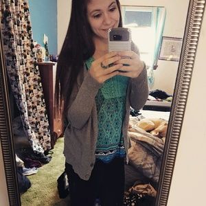 Meet your Posher, Alicia